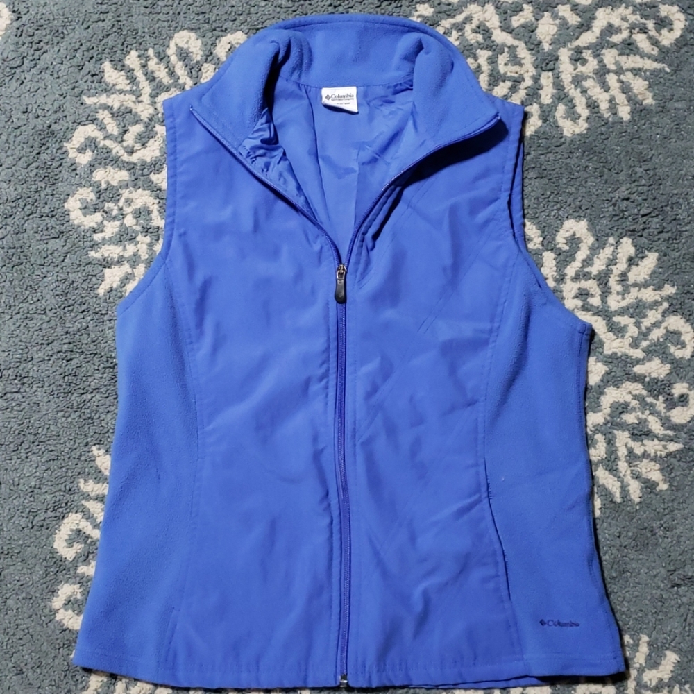 Zip up vest